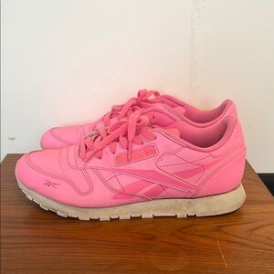 REEBOK Classic reflective walking shoes